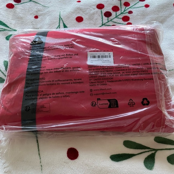 Christmas Tree Storage Bag for 7.5’ Detachable Tree.  20”H x 15”W x 45”L. NEW - Picture 3 of 8